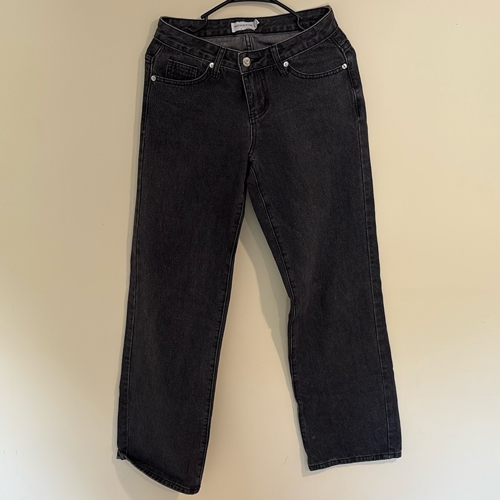 Thats So Fetch Black Wash Low Rise Straight Leg Women’s Jeans